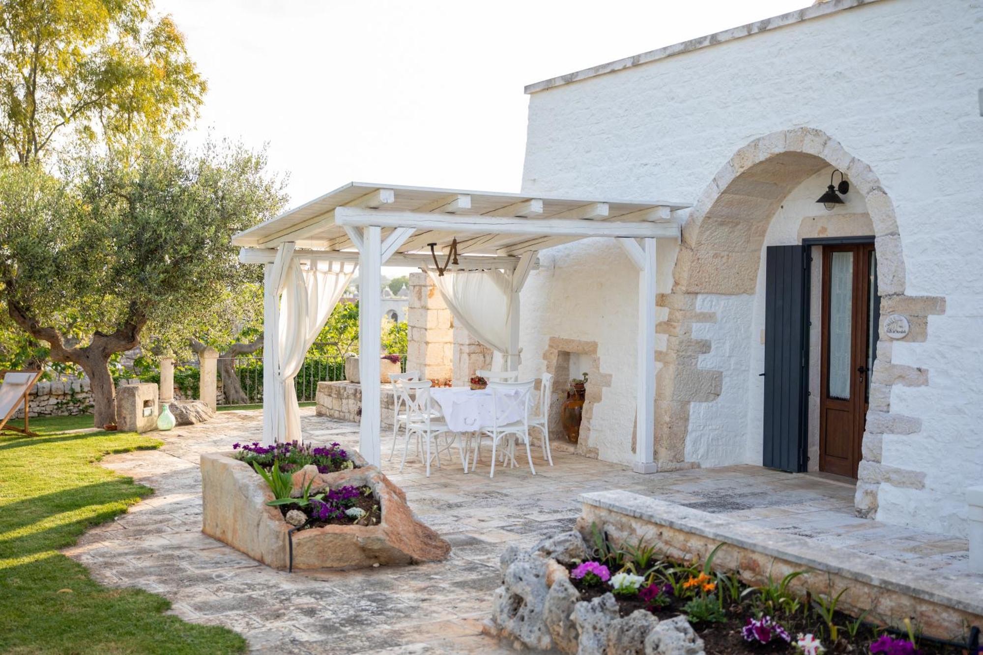 Trulli Angela Apartment Locorotondo Exterior photo